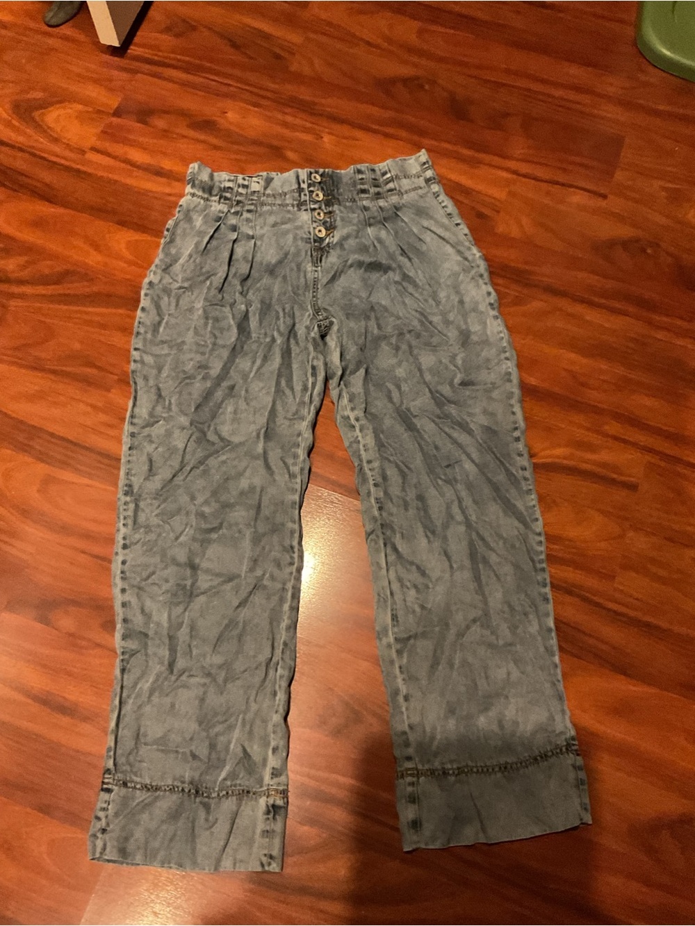 POL High Waisted Slightly Wide Leg Chambray Jeans Size Medium